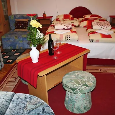 Arany Barokk Έγκερ