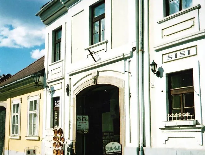 Arany Barokk Apartamento