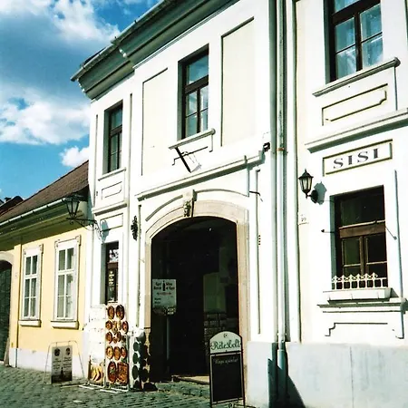Arany Barokk Apartment